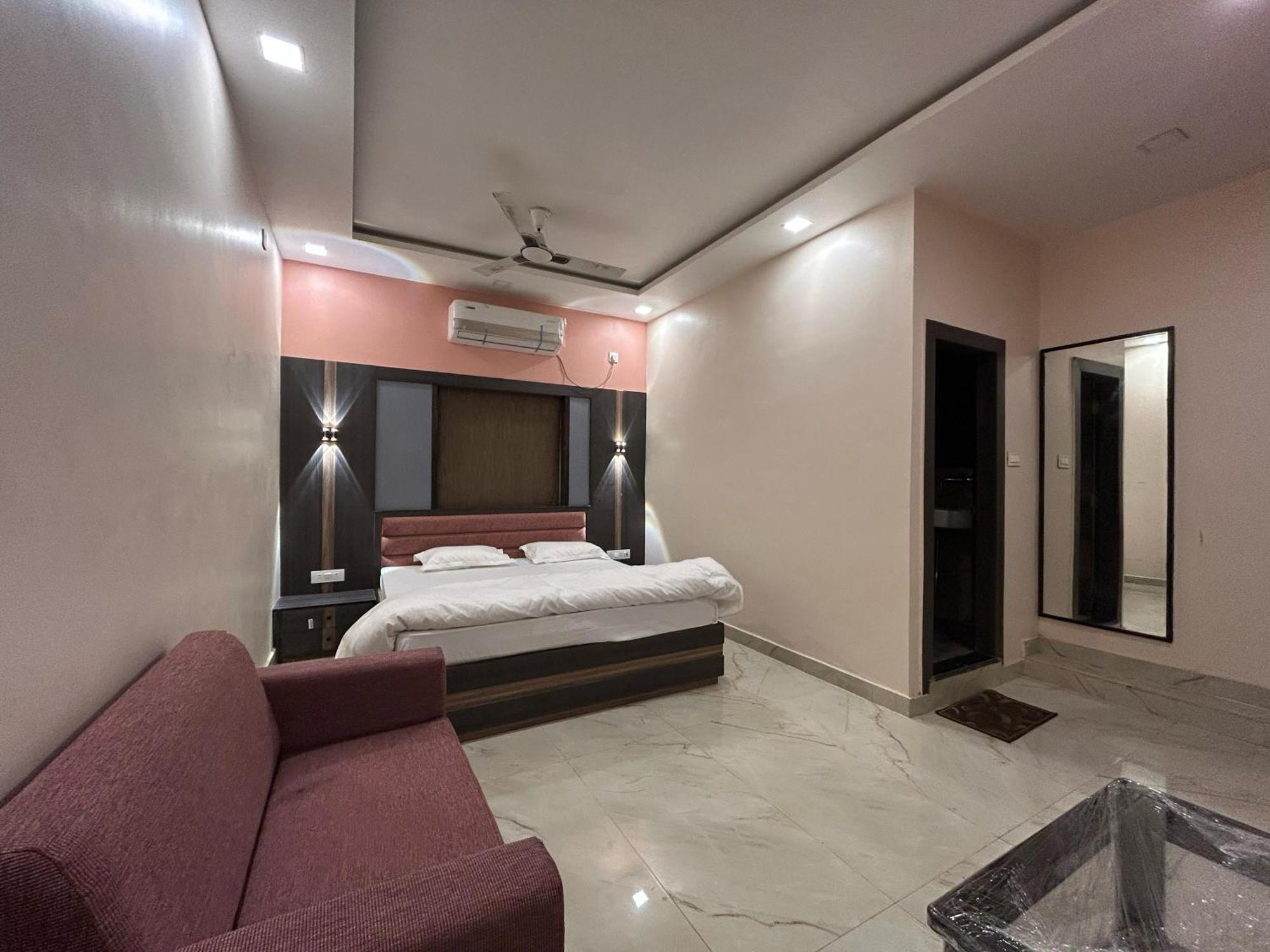 Dm Paying Guest house