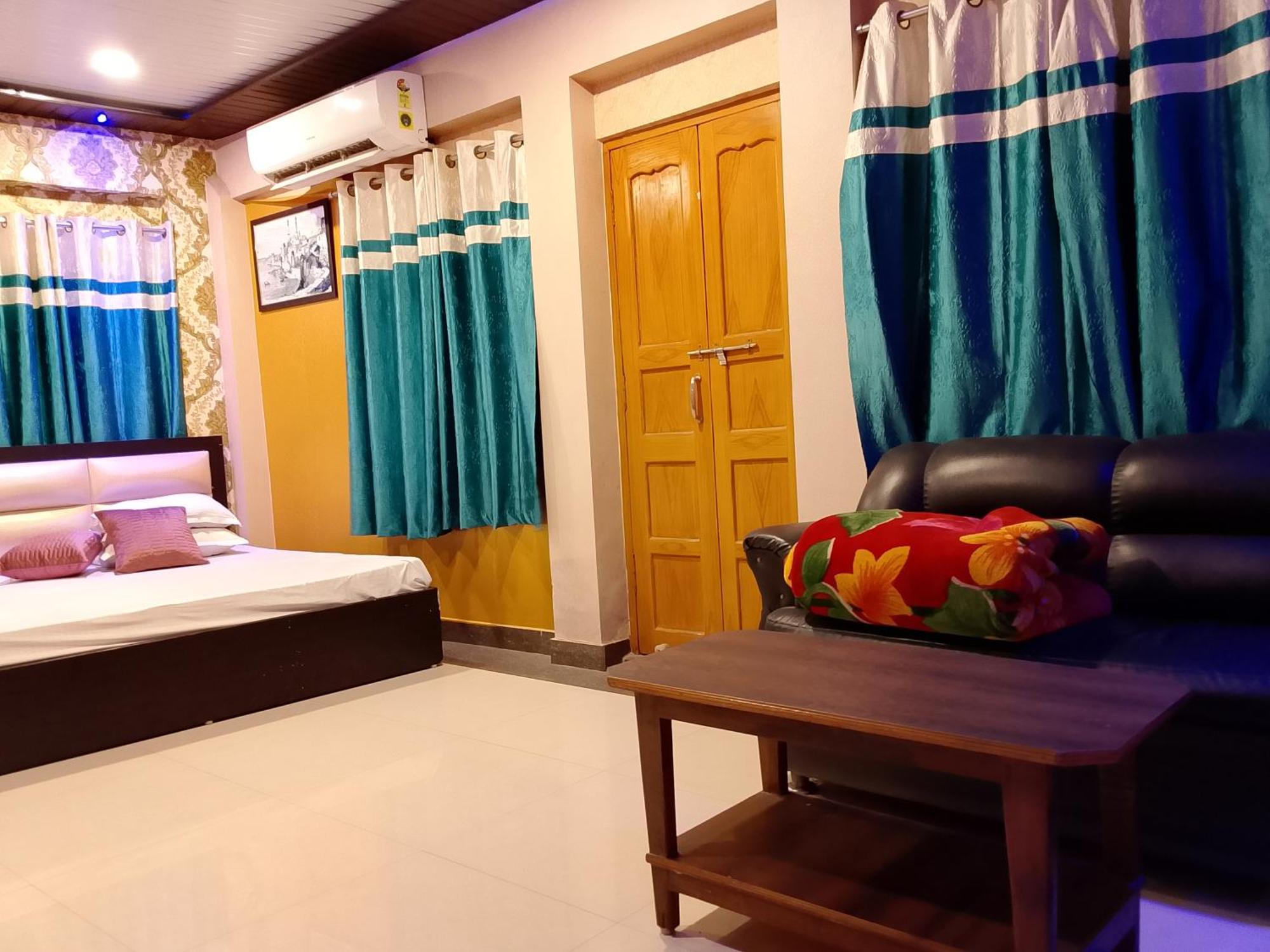 Hr Paying Guest house