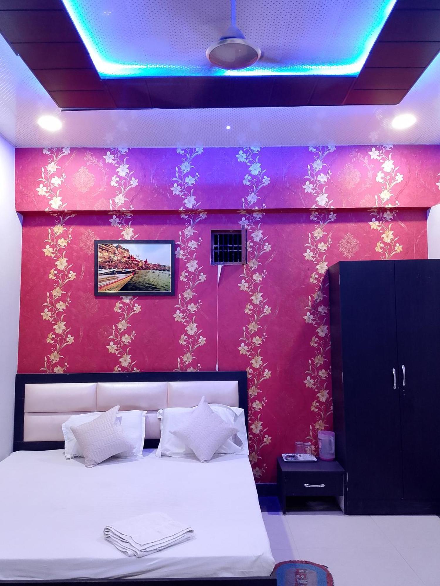 Guest house Hr Paying Varanasi