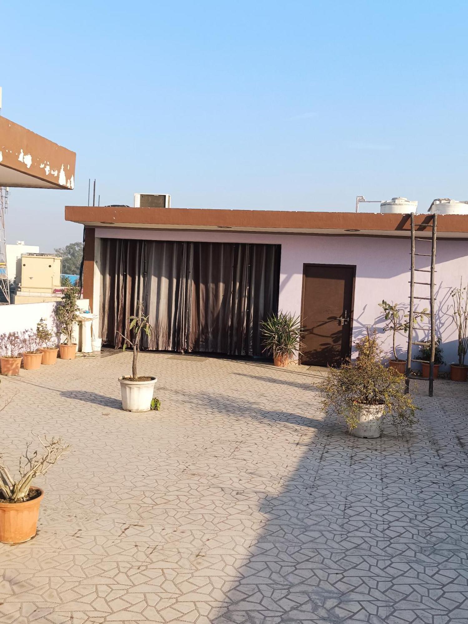 The Wings Kashi Roof Apartment