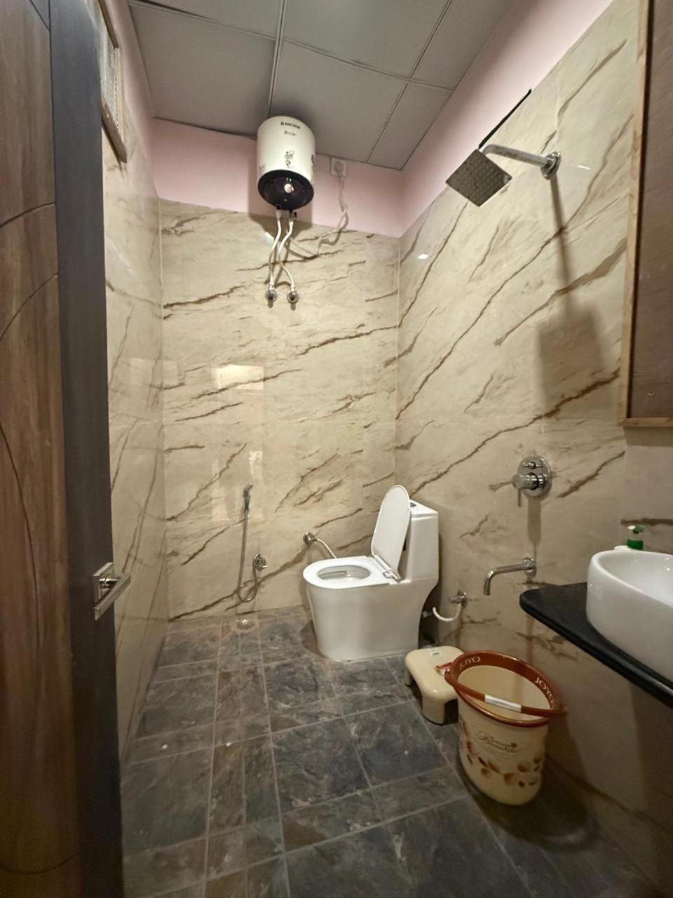 Guest house Dm Paying *