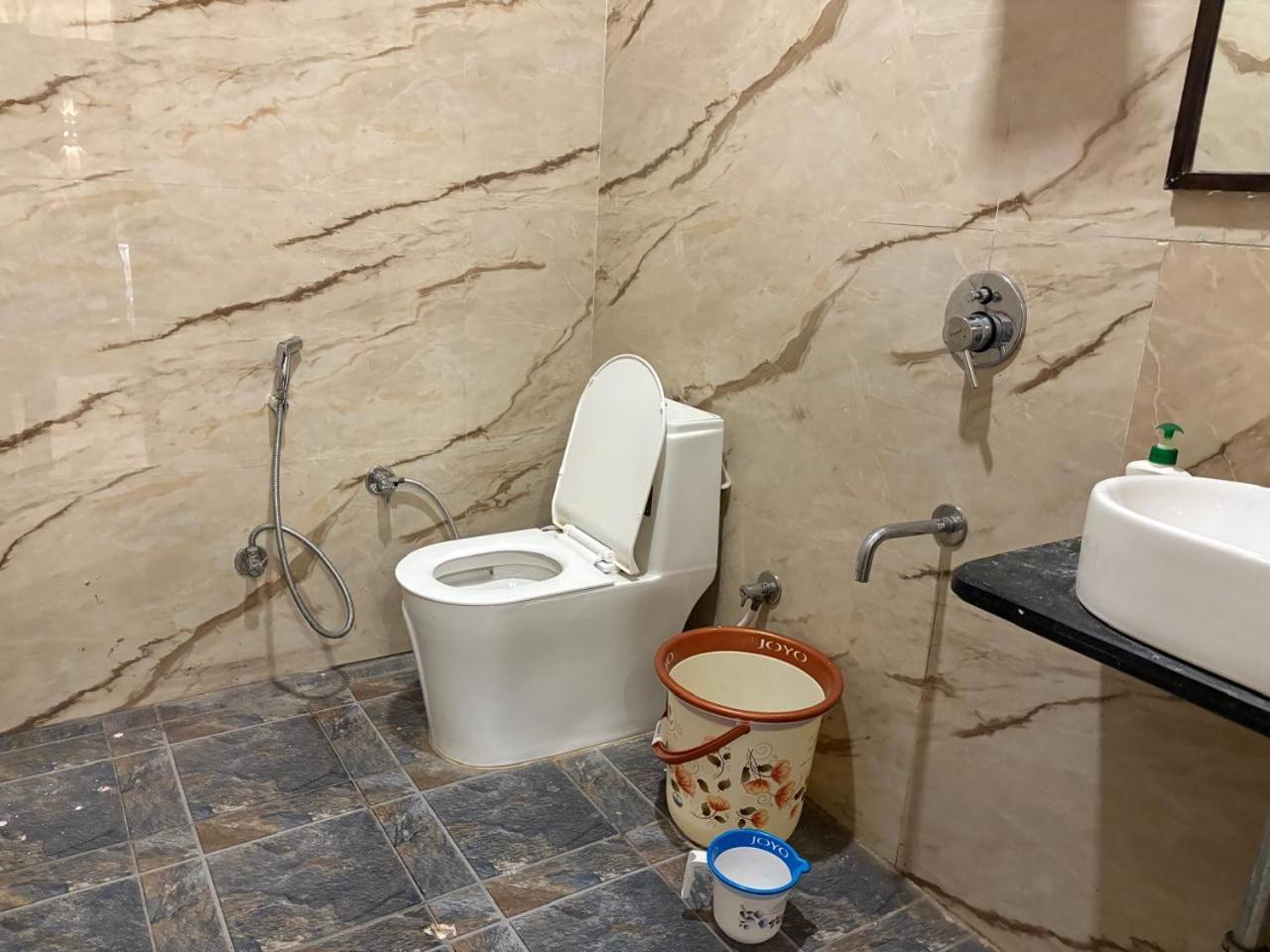 Dm Paying Guest house