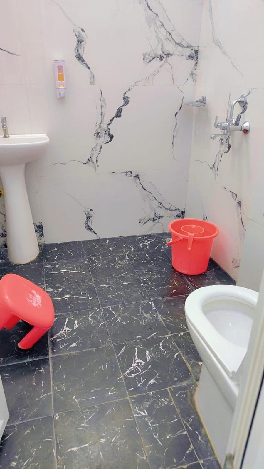 1bhk Suite-201 At Kanti Near Ghats And Temples Homestay