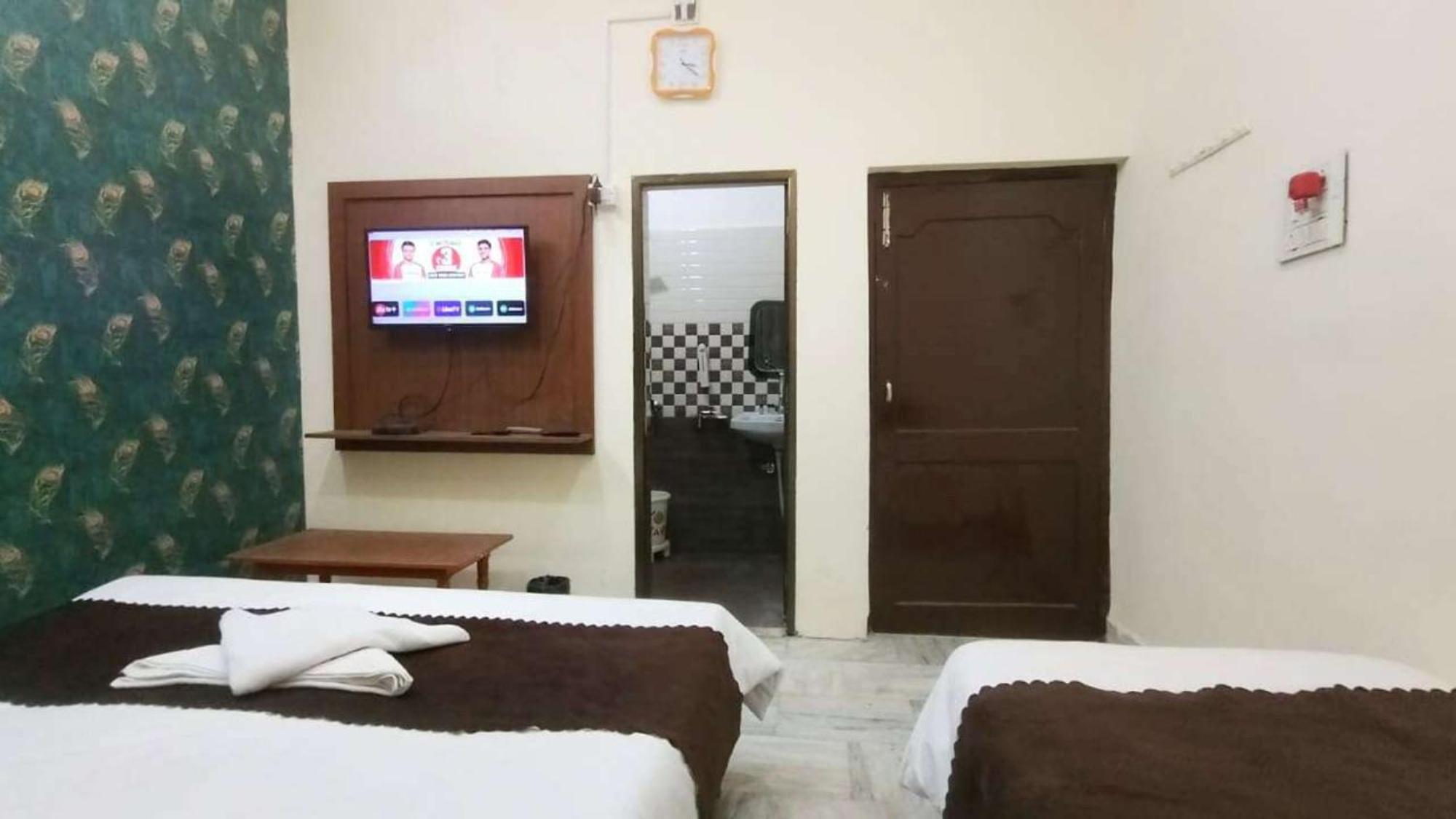 Indra 2* Varanasi