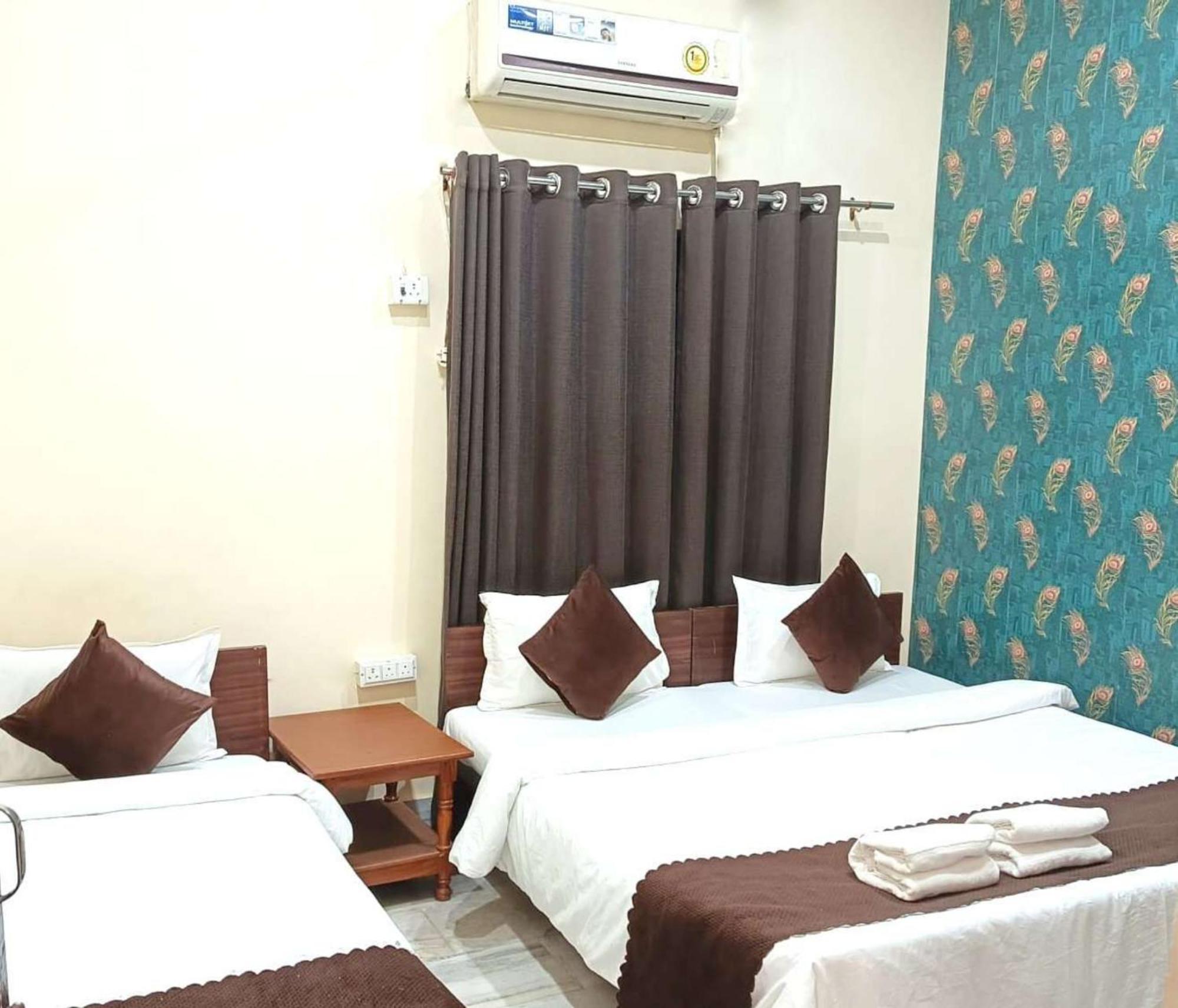 Indra 2* Varanasi