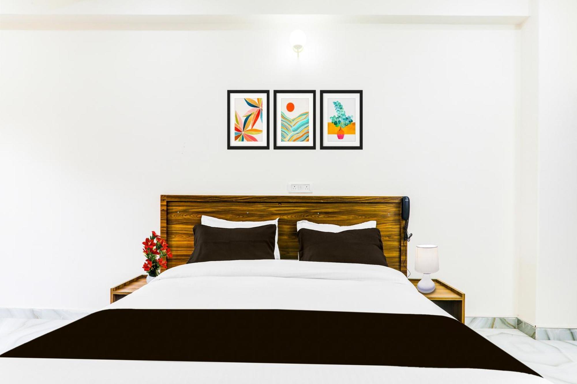 Super Collection O Karaudi Marg Chittaipur Hotel Varanasi