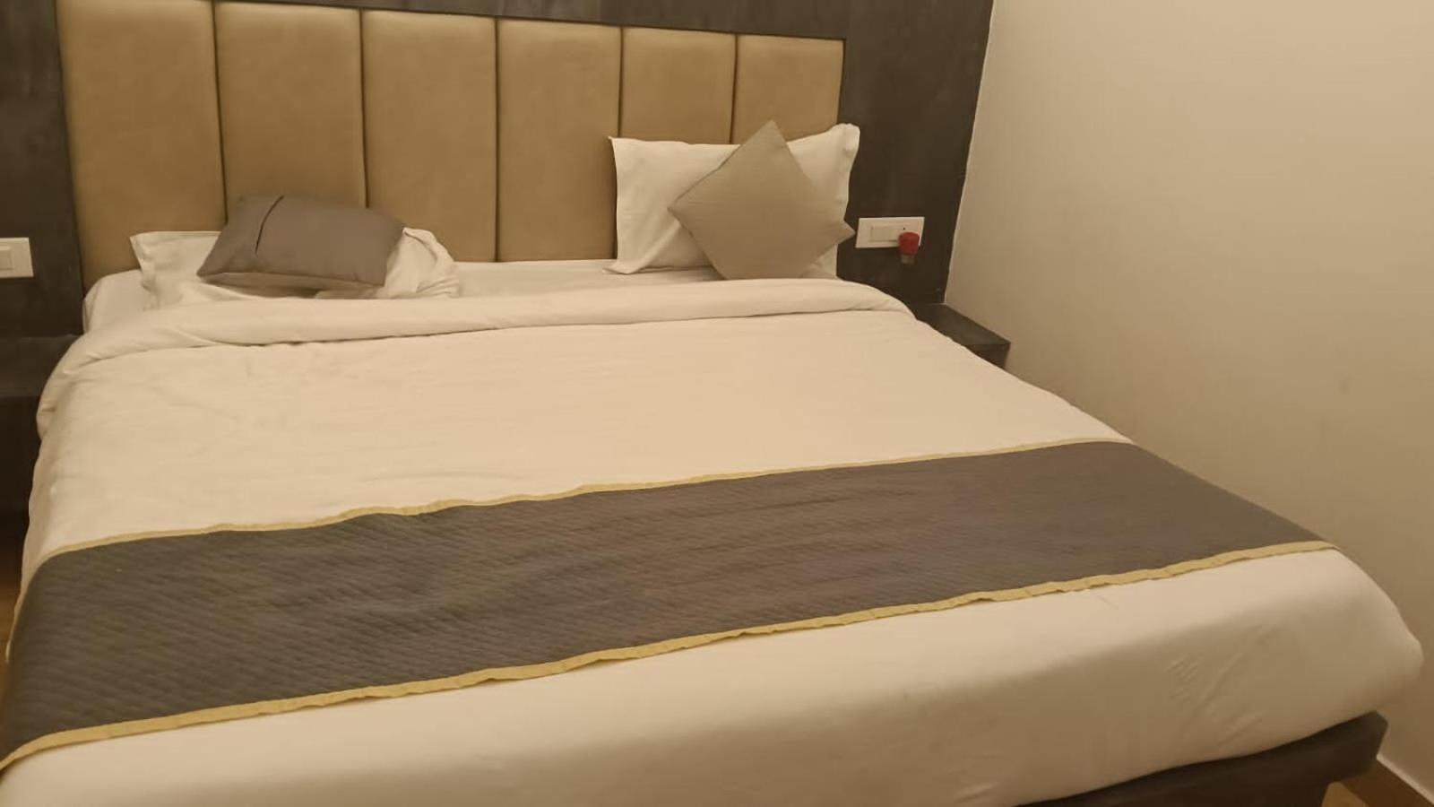 Kashi Hotel