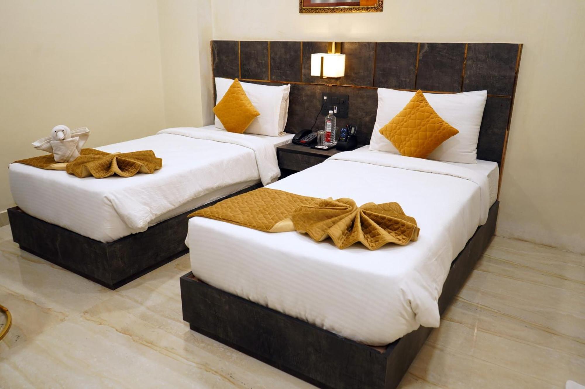 Shrigo Banaras Hotel 4*