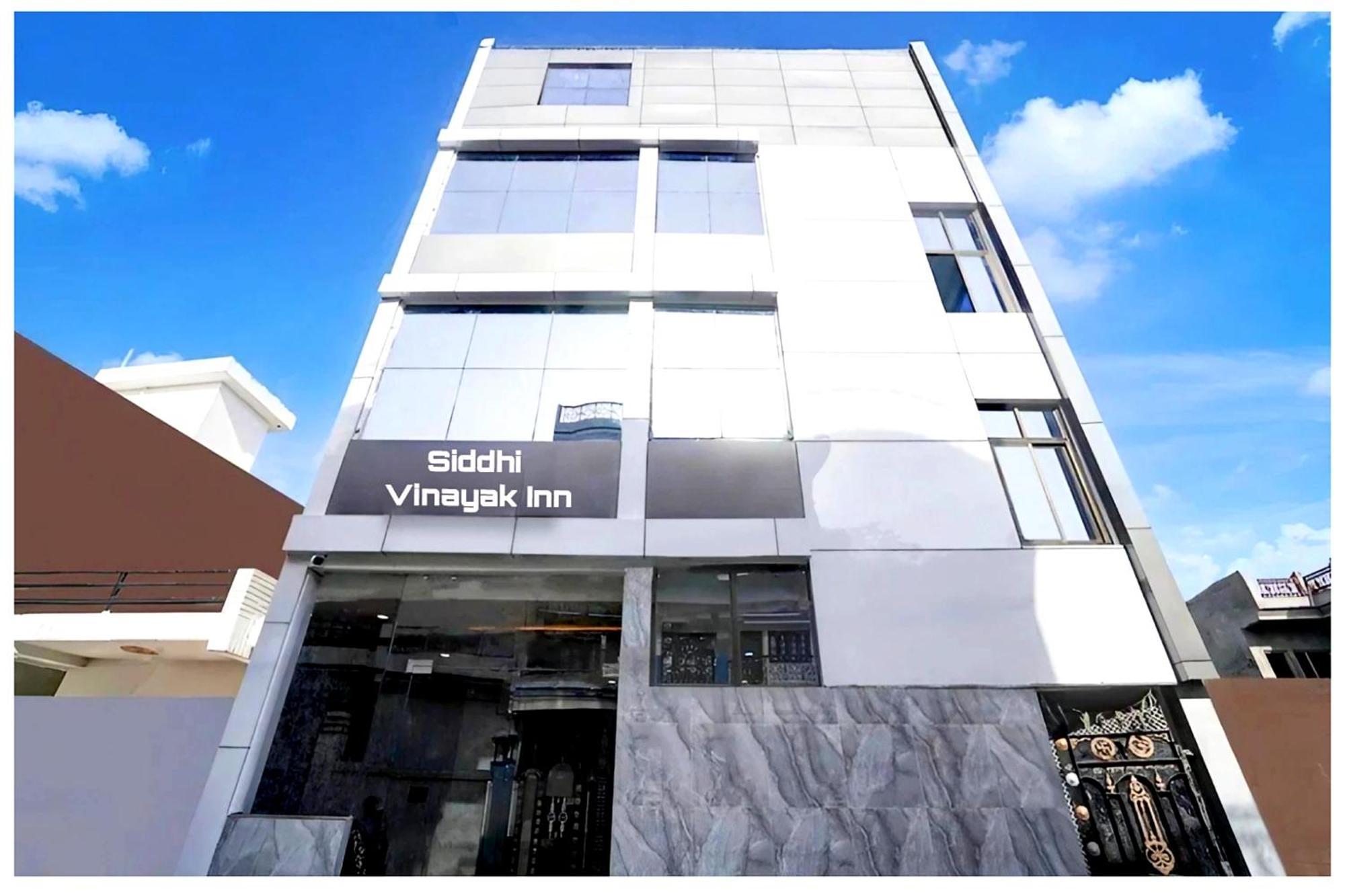 Premium Siddhi Vinayak Palace Near Kashi Vishwanath Temple - A Premium In Hotel