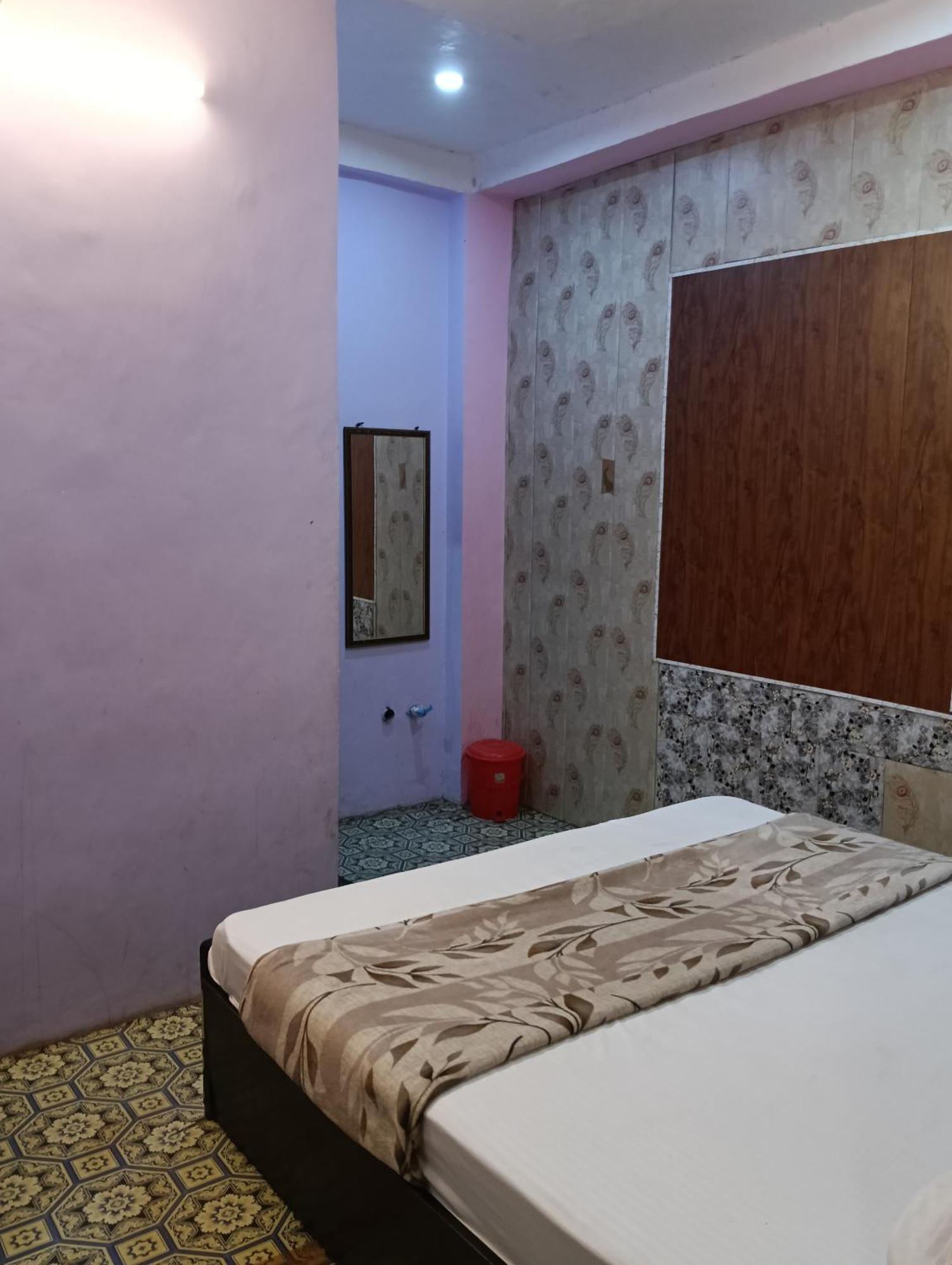 Guest house The Rainbow Residency Varanasi