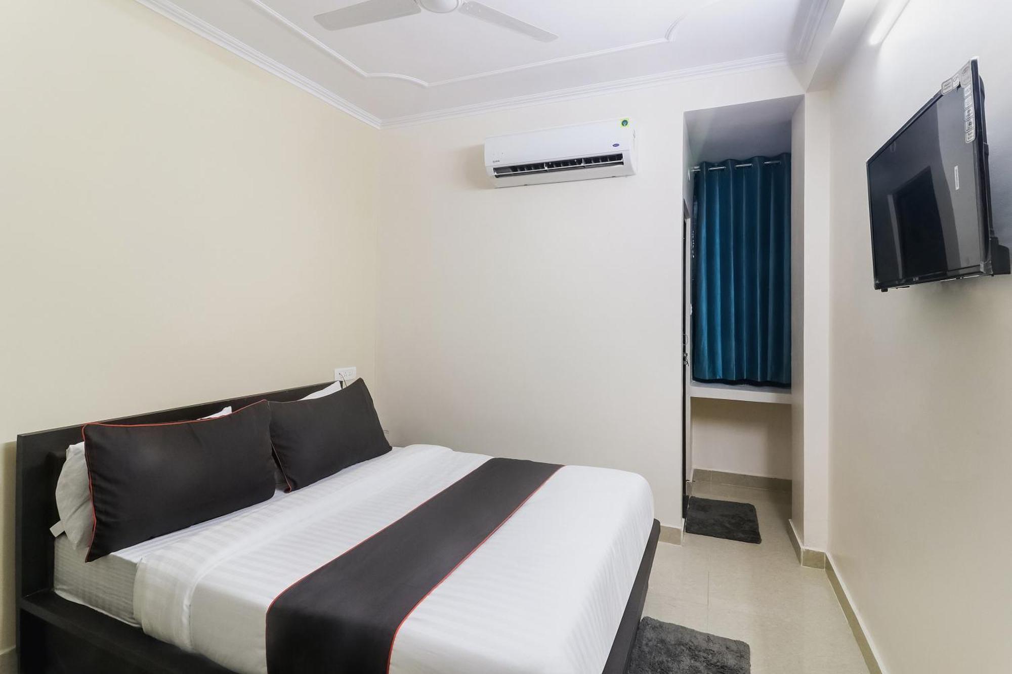 Collection O Pragyapuri Residents Hotel *
