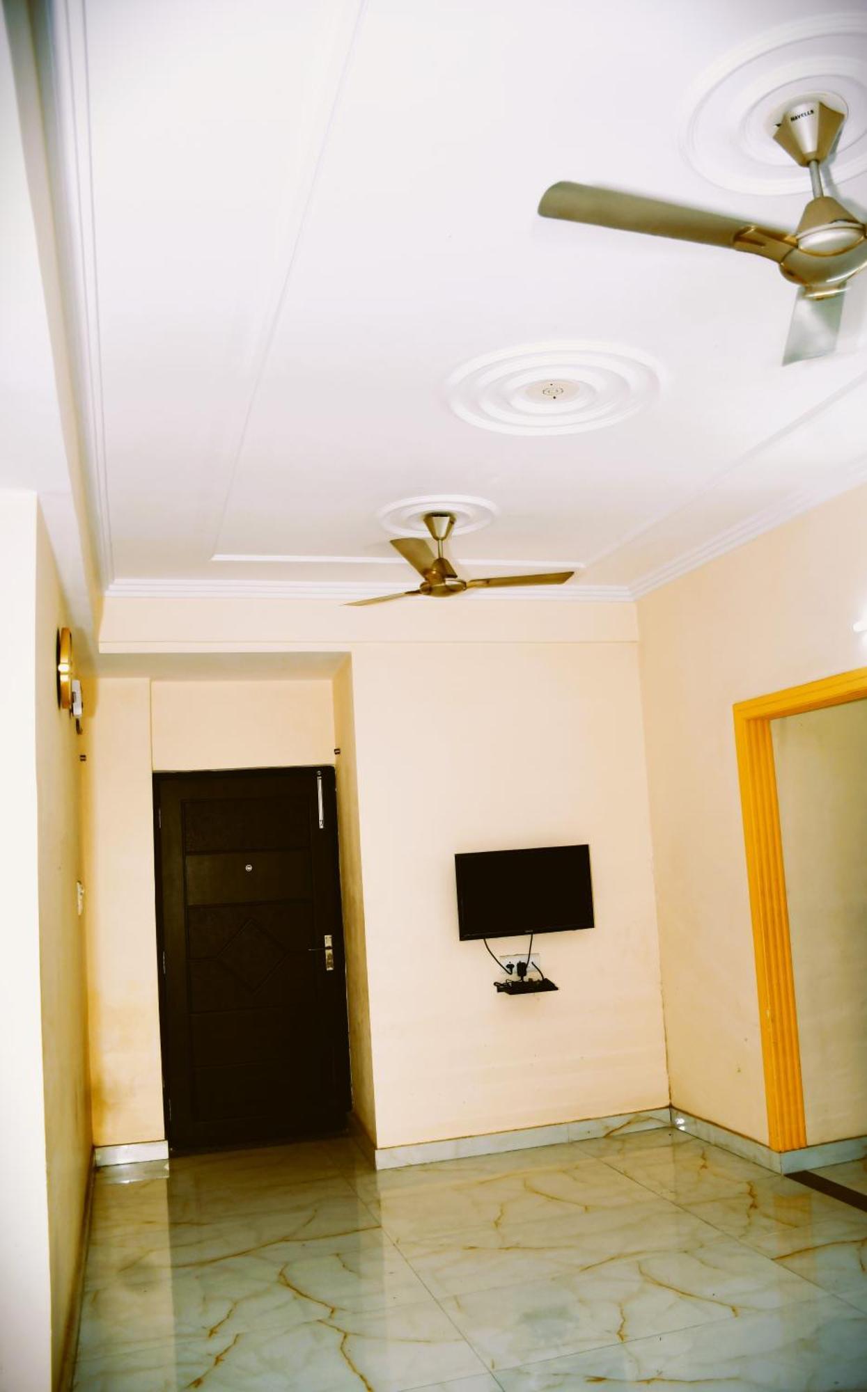 The Royale Retreat Apartment Varanasi