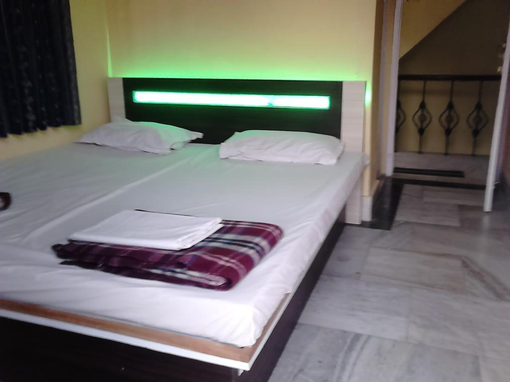 Guest house Leela 3*