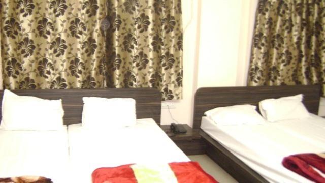 Hotel Deva Varanasi
