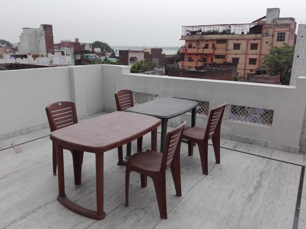 Dynasty Varanasi
