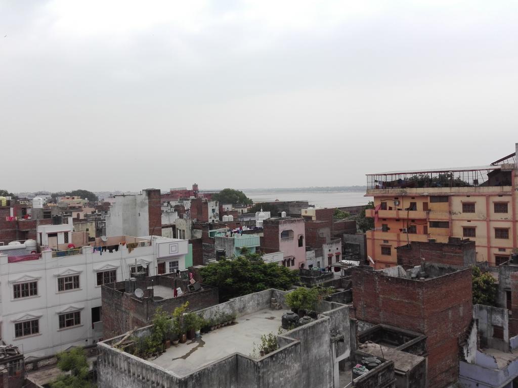 Dynasty * Varanasi
