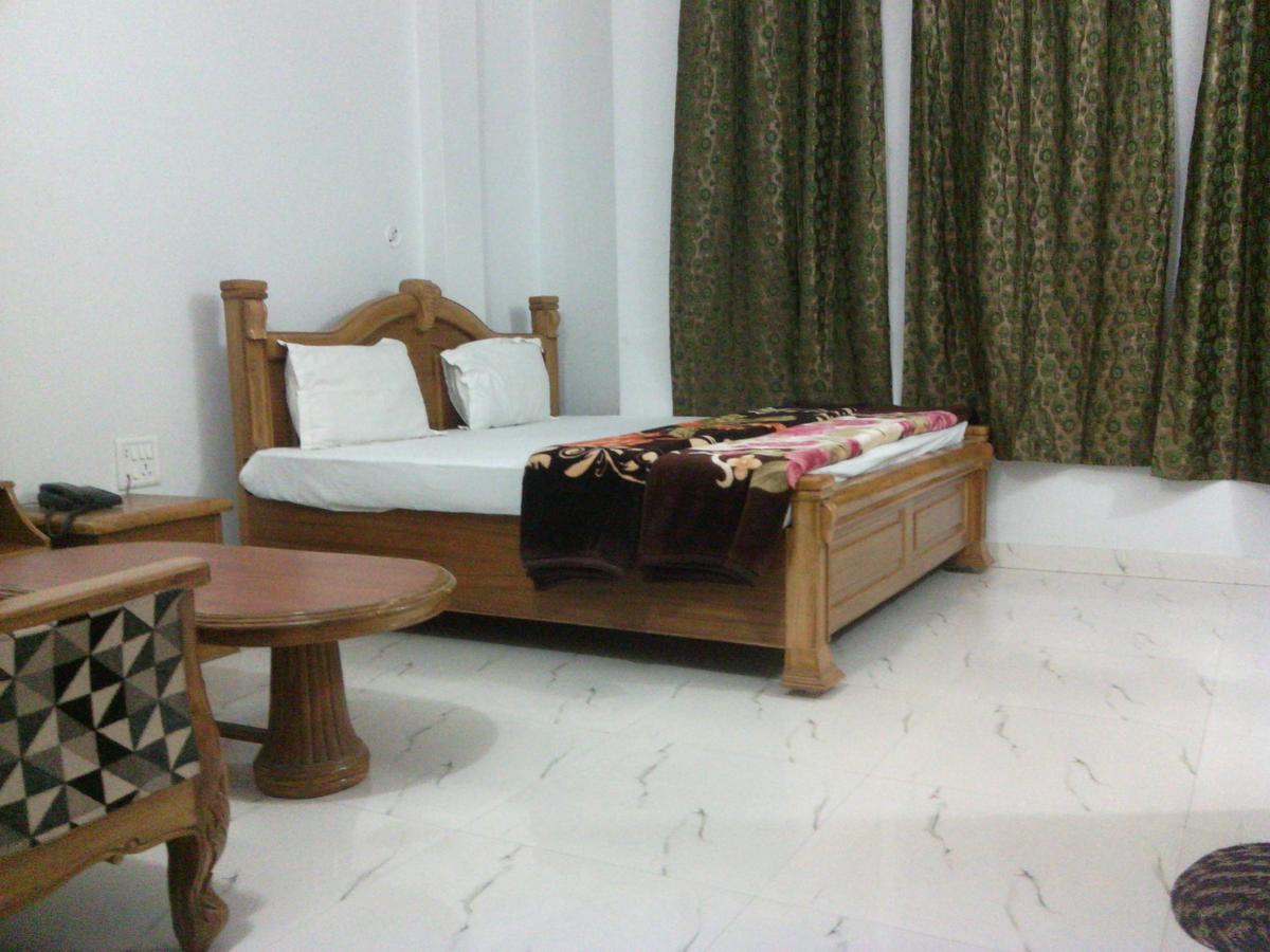 Dynasty Guest house *