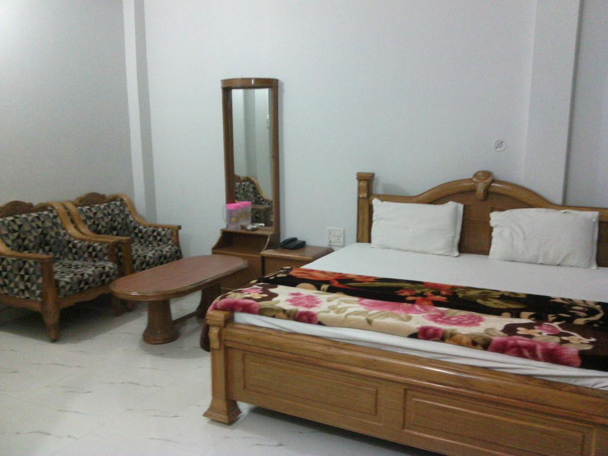 Dynasty Varanasi