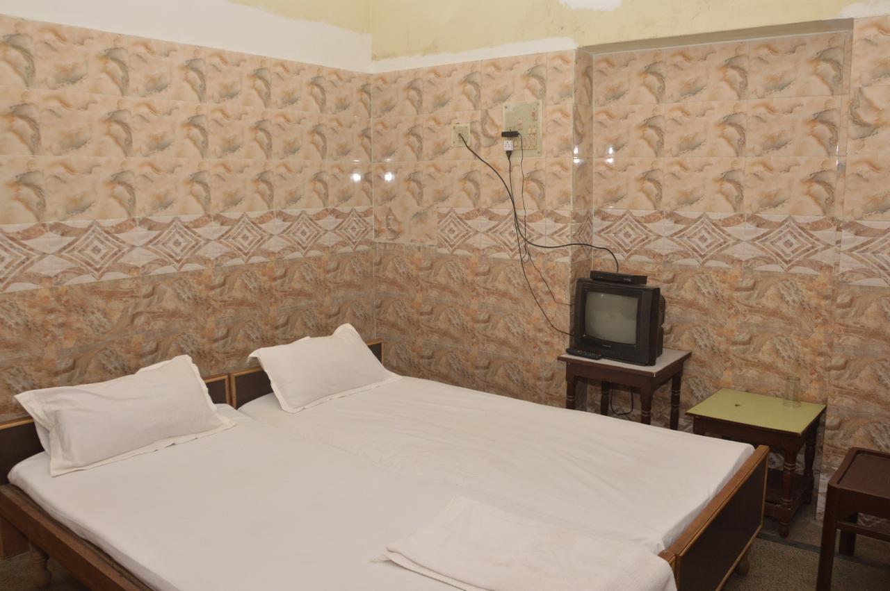 Venkatesh Hotel Varanasi