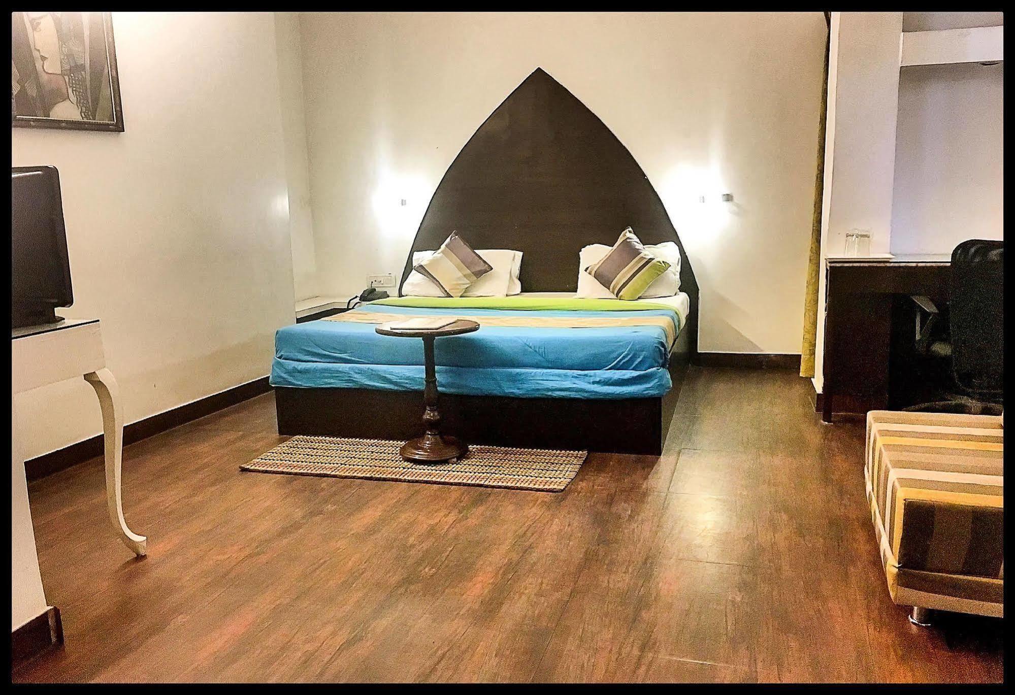 Itsy Banana Boutique Hotel Varanasi