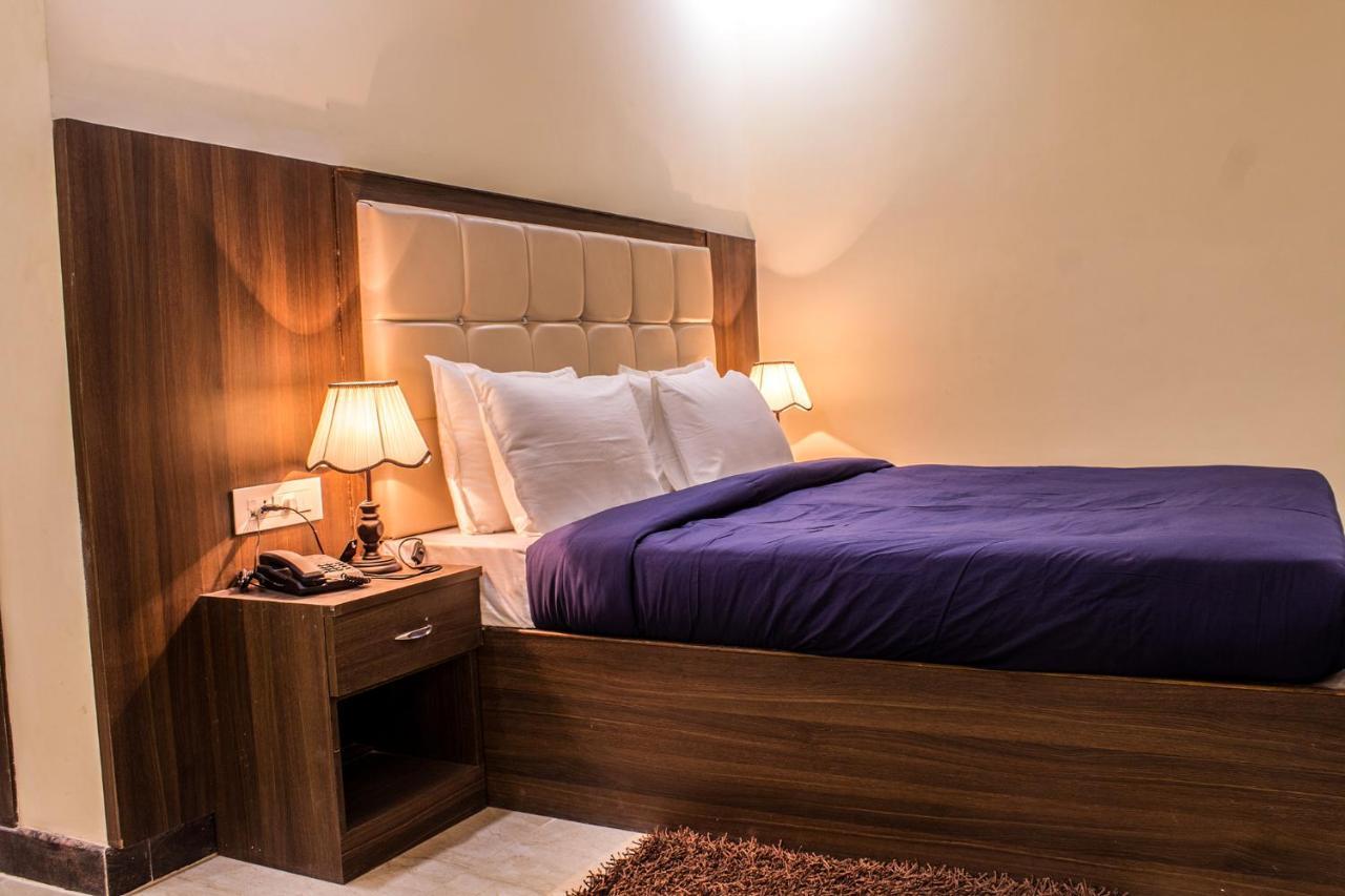 Hotel Lav Kush International Varanasi