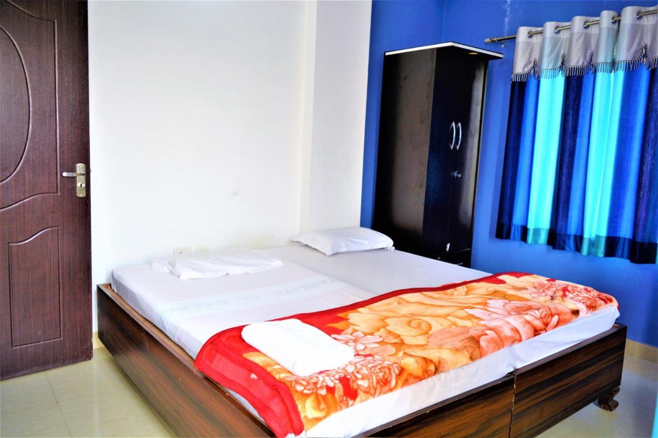 Apartment Pretty Garden View 3bhk Furnished Flat Near Kashi Vishwanath Temple