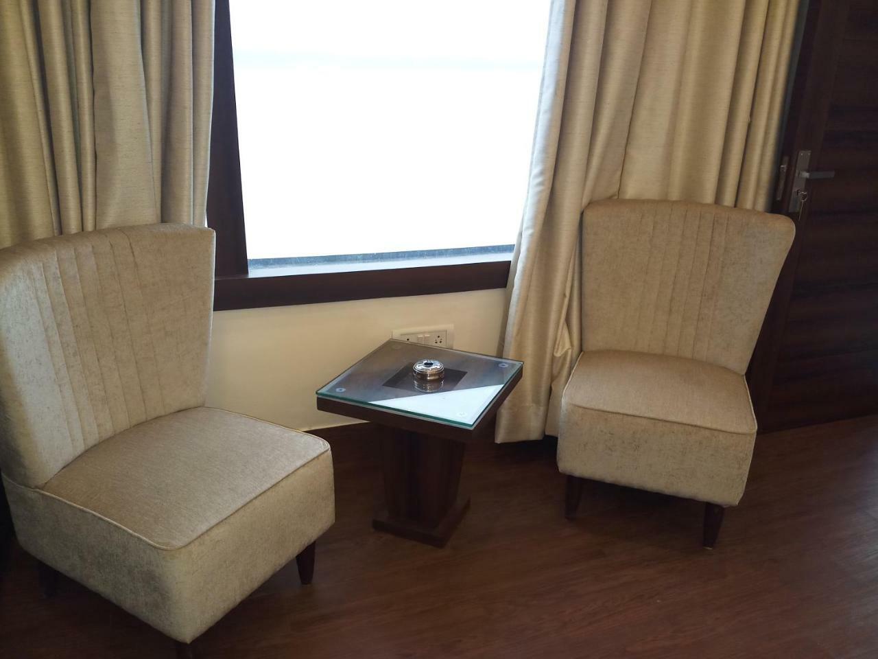 A Palace On River Hotel 3*