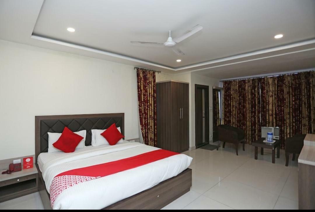 Mm Continental Hotel Varanasi