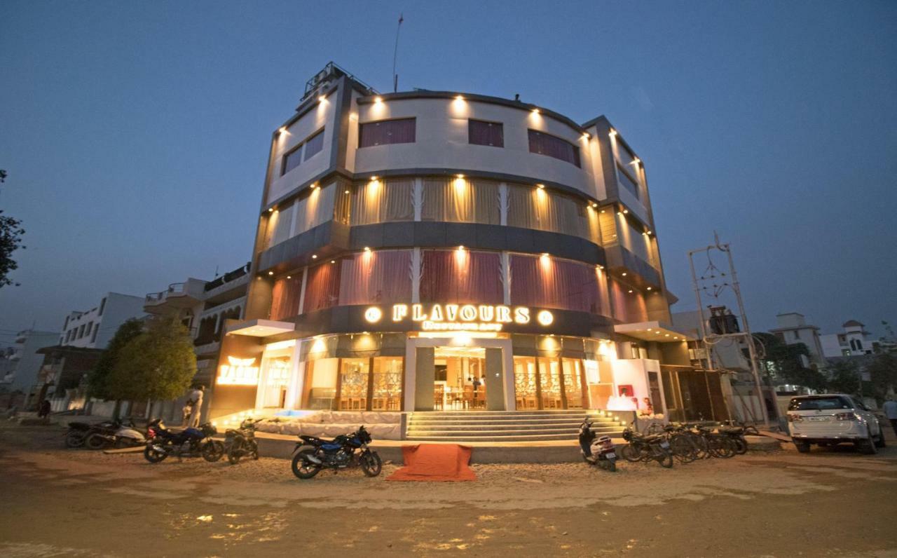 Capital O 36986 Vagmi Varanasi