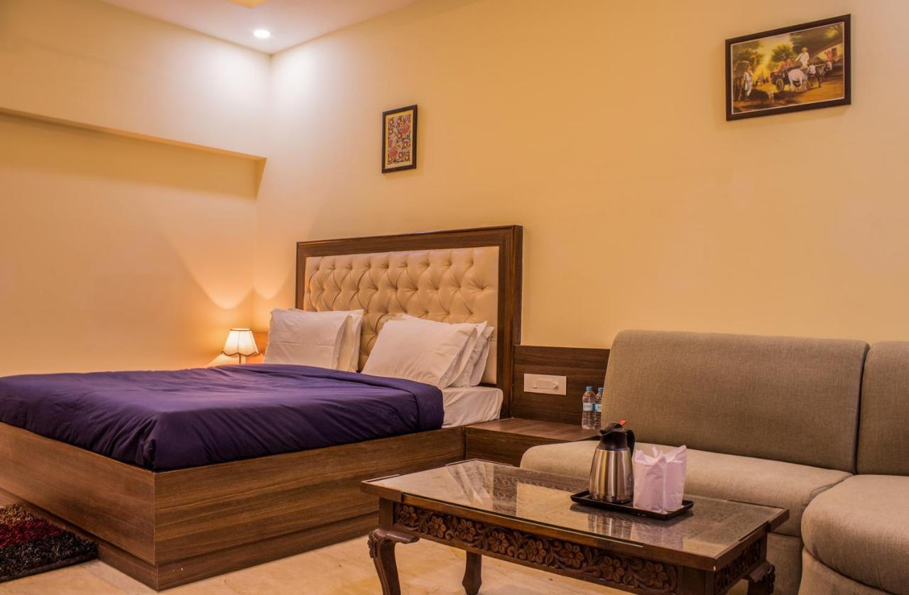 Hotel Lav Kush International Varanasi