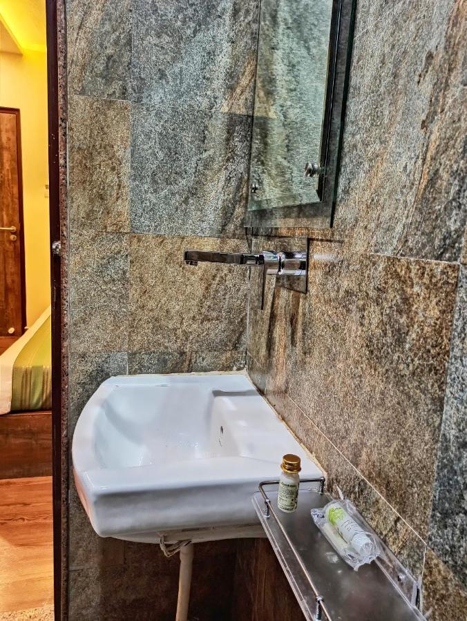 Hotel Janki