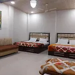 Goroomgo Kashi Paradise Varanasi - \