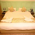Sampanna Inn