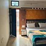 Raj Villa