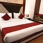 Varanasi Square Inn Hotel- Parking , Lift