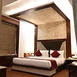 Varanasi Square Inn Hotel- Parking , Lift
