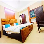 Varanasi Abhivadya Gange Hotel Near Temple And Park