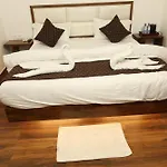 Hotel Trisolaris
