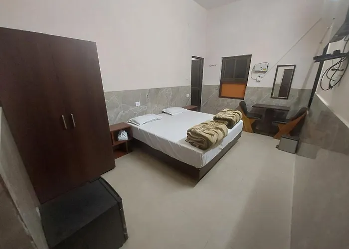 Hotel Trisolaris