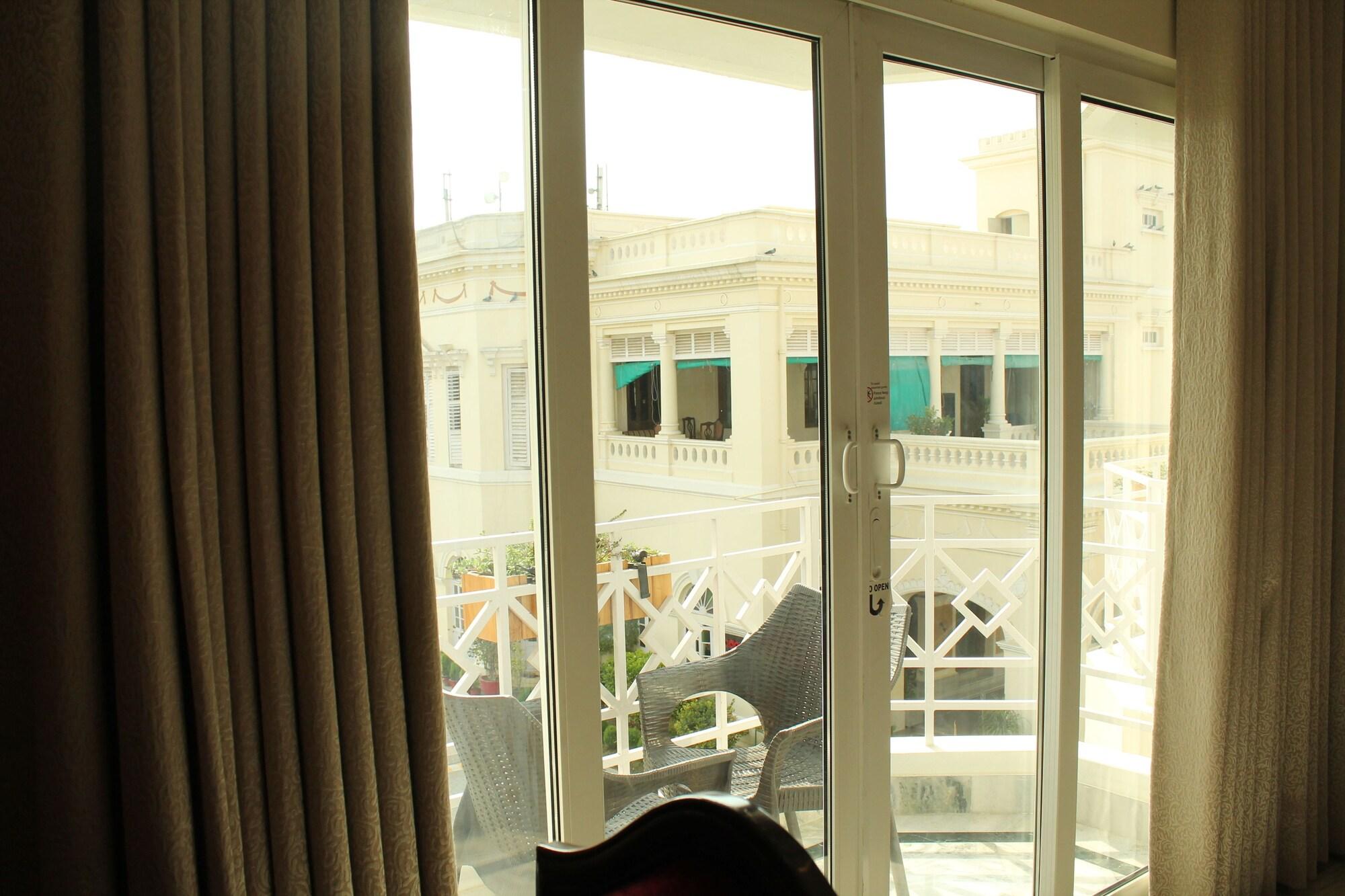 Hotel Surya, Kaiser Palace 4*