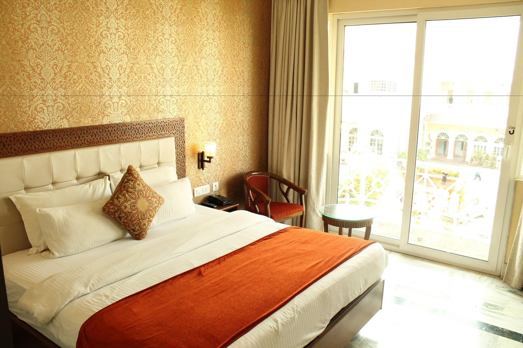 Surya, Kaiser Palace Varanasi