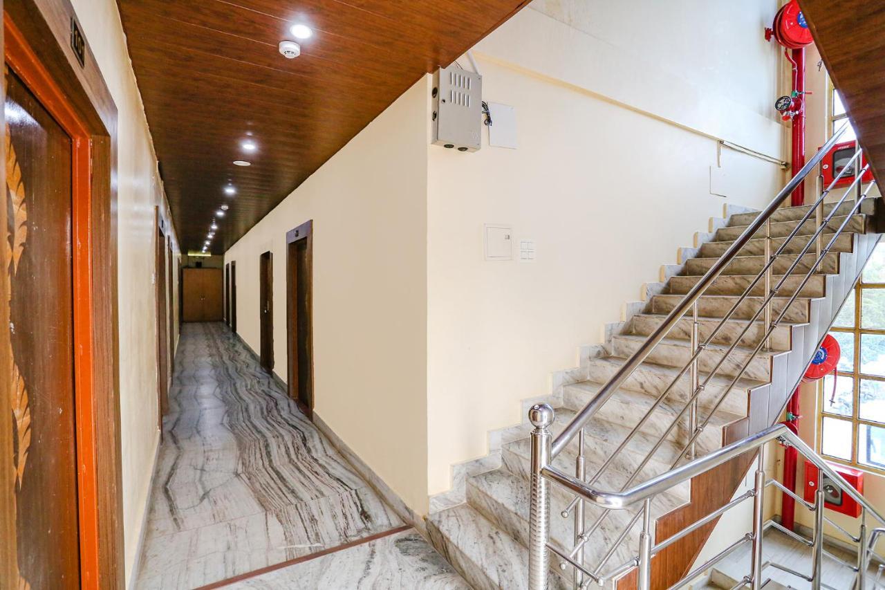 Fabhotel Shivam Palace Hotel