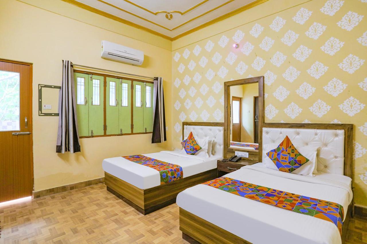 Fabhotel Shivam Palace Varanasi