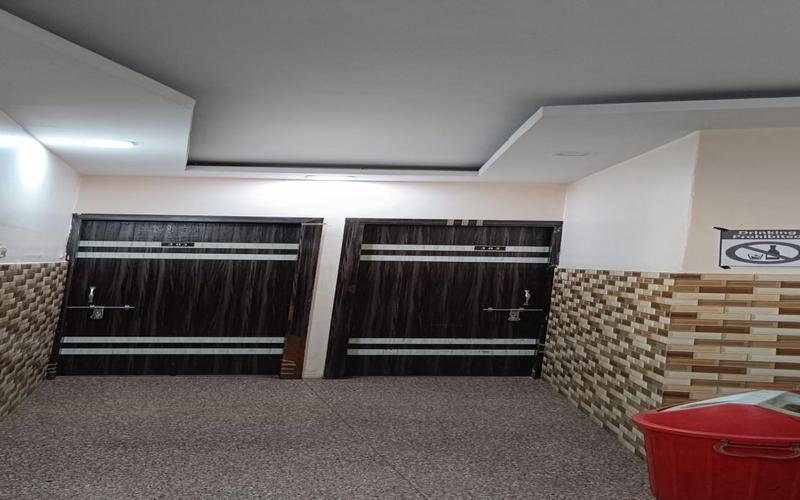 Hotel H M International 2*