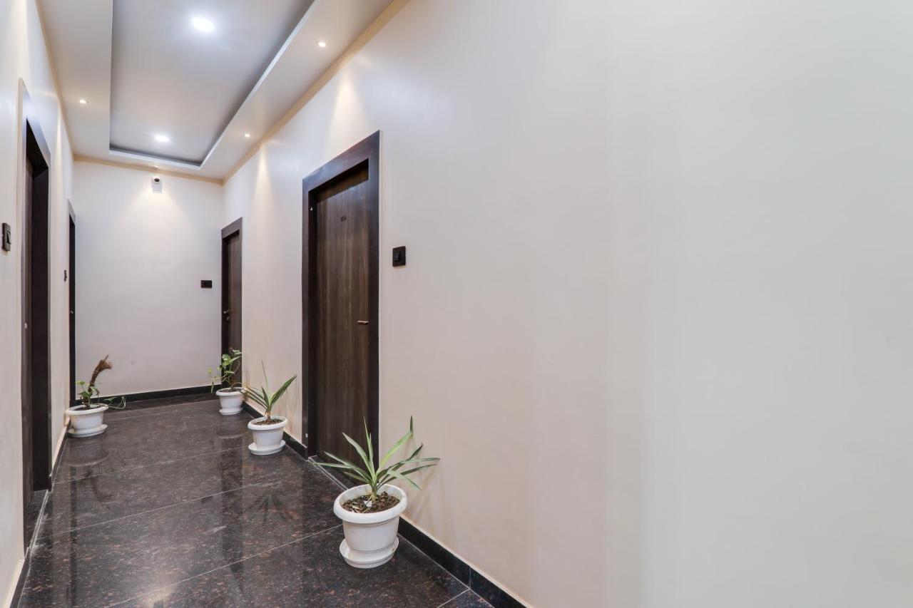 Oyo Flagship Seth Vila Varanasi