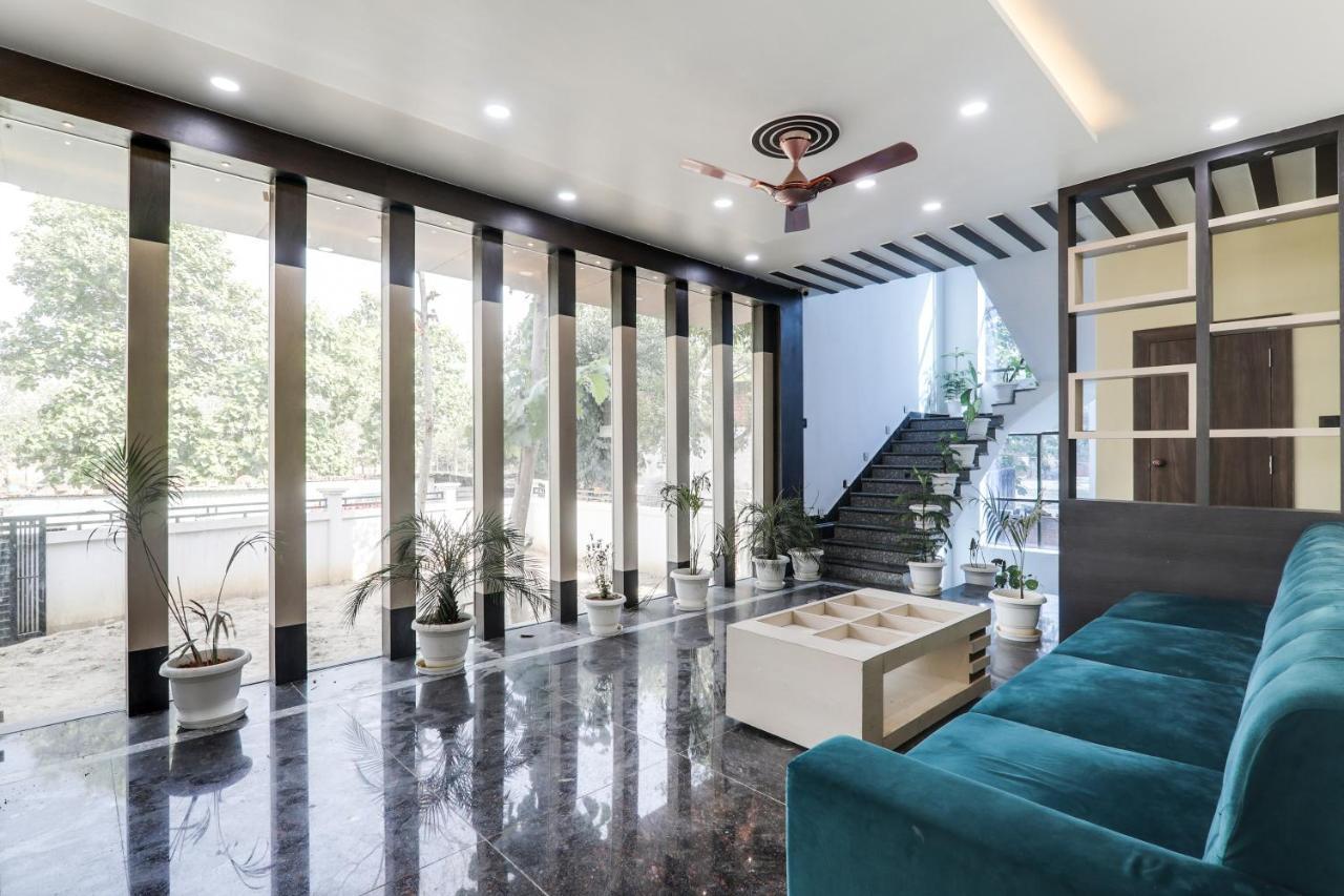 Oyo Flagship Seth Vila Hotel 3*