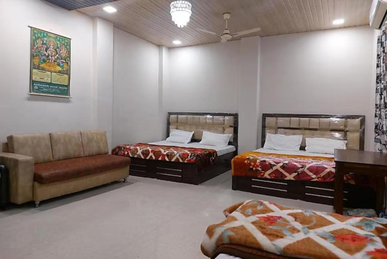 Guest house Goroomgo Kashi Paradise - 
