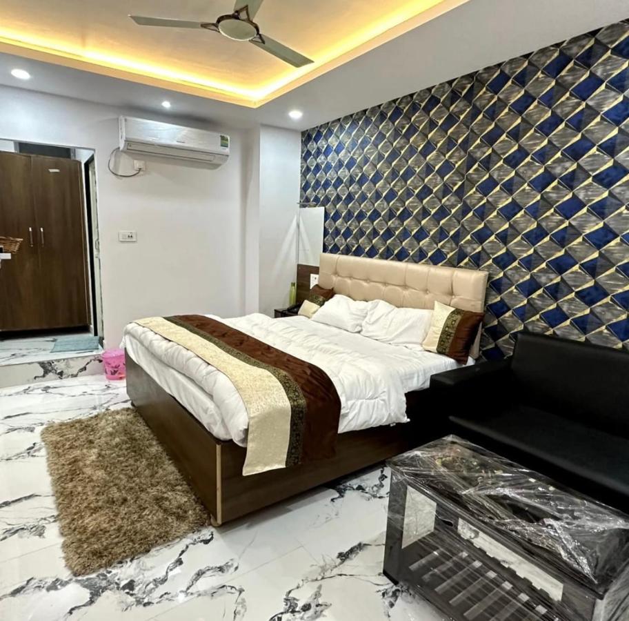 Hotel Shivlingam Varanasi