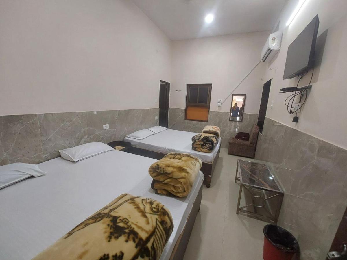 Trisolaris Hotel 3*