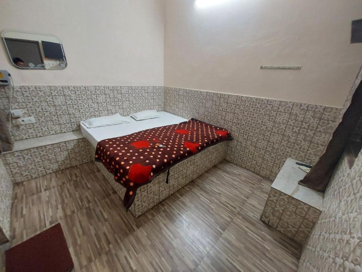 Trisolaris Hotel Varanasi